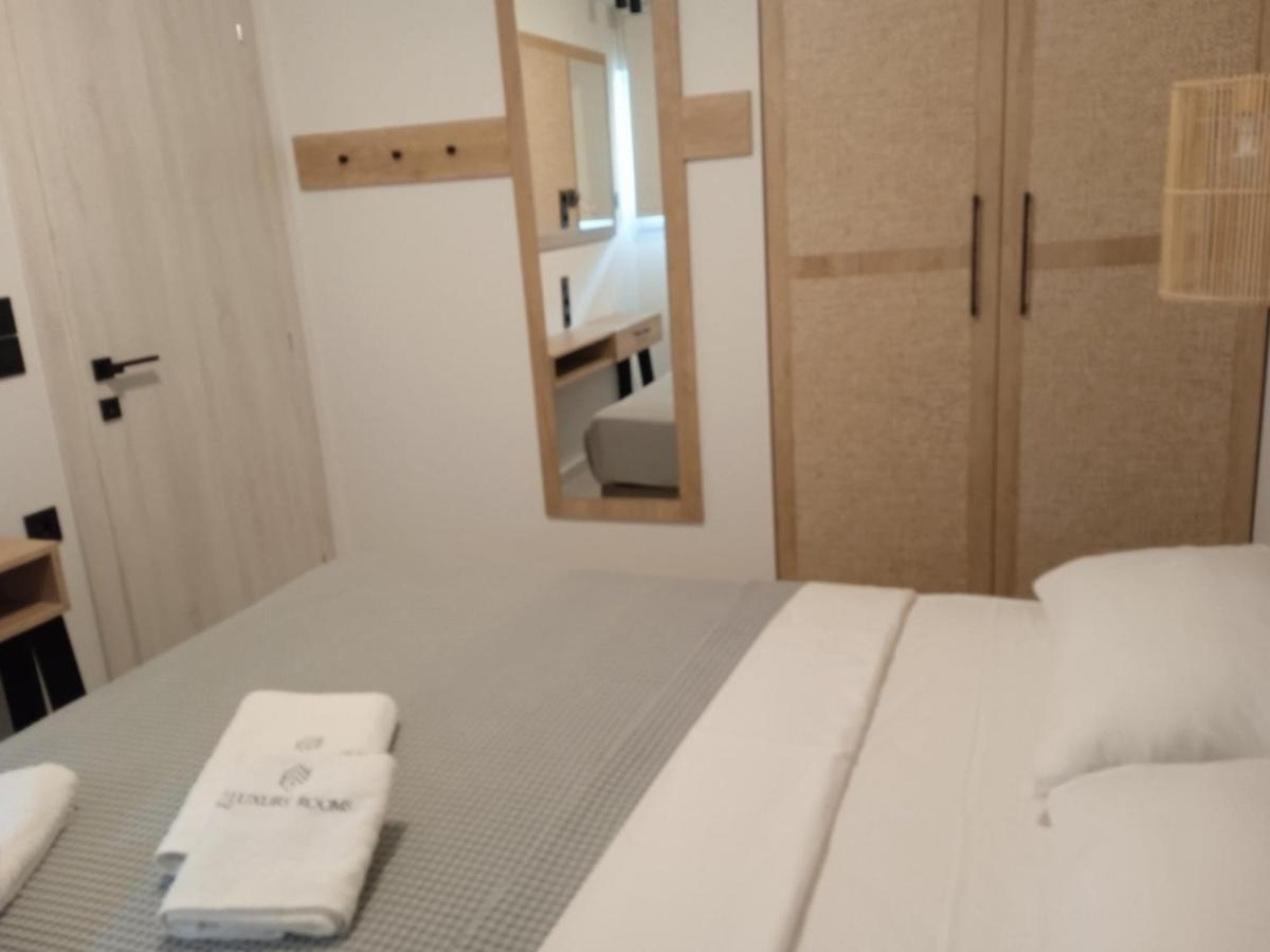 Q Luxury Rooms Paleros Exterior foto